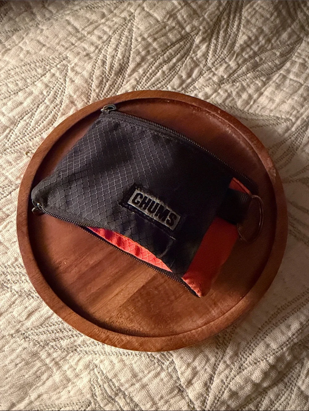 CHUMS surfshorts wallet